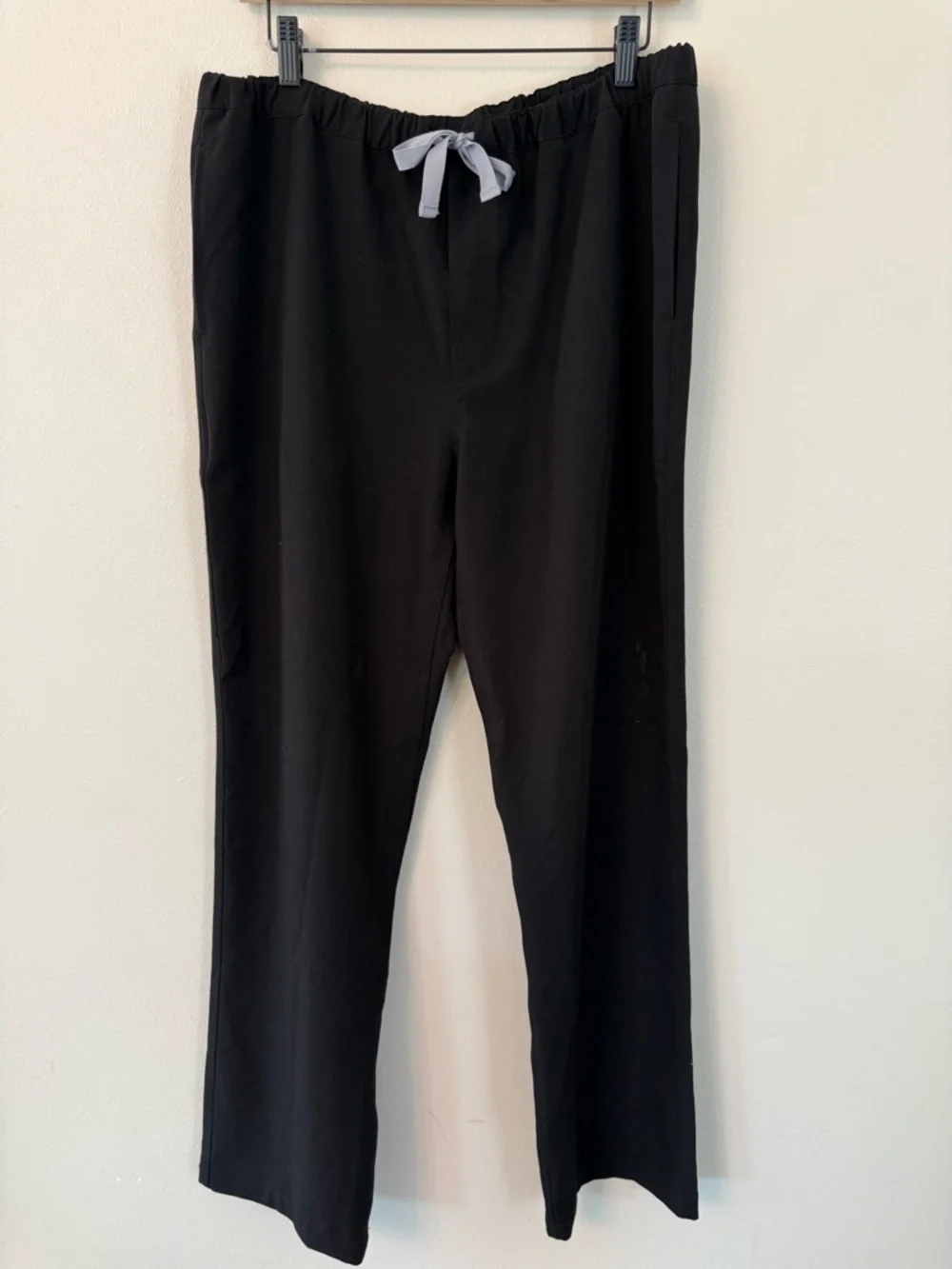 FIGS Pisco Basic Scrub Pants FIONx Black Straight Leg L Like New FM4500